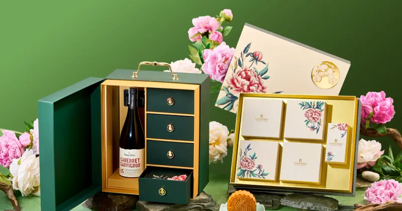 Bánh trung thu Renaissance Sài Gòn 2026 — chi tiết hộp bánh
