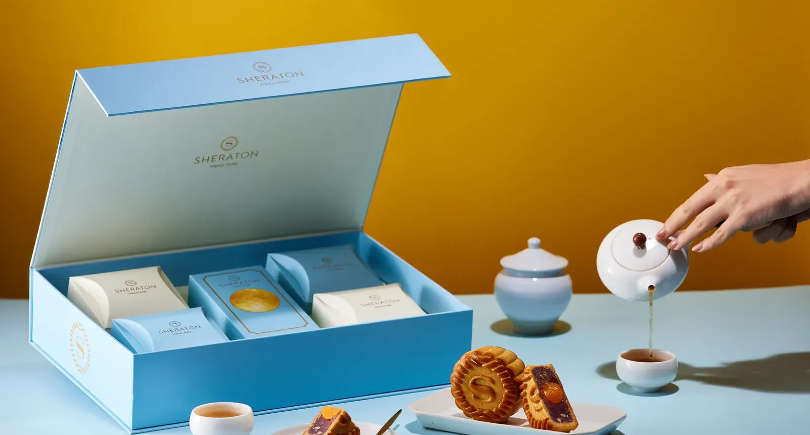 Bánh trung thu Sheraton Hà Nội 2026 — hộp quà chính hãng